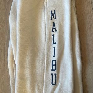 BRANDY SWEATS SIZE: S/M